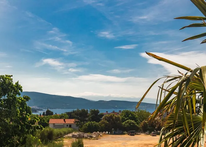 Oleander Apartment *